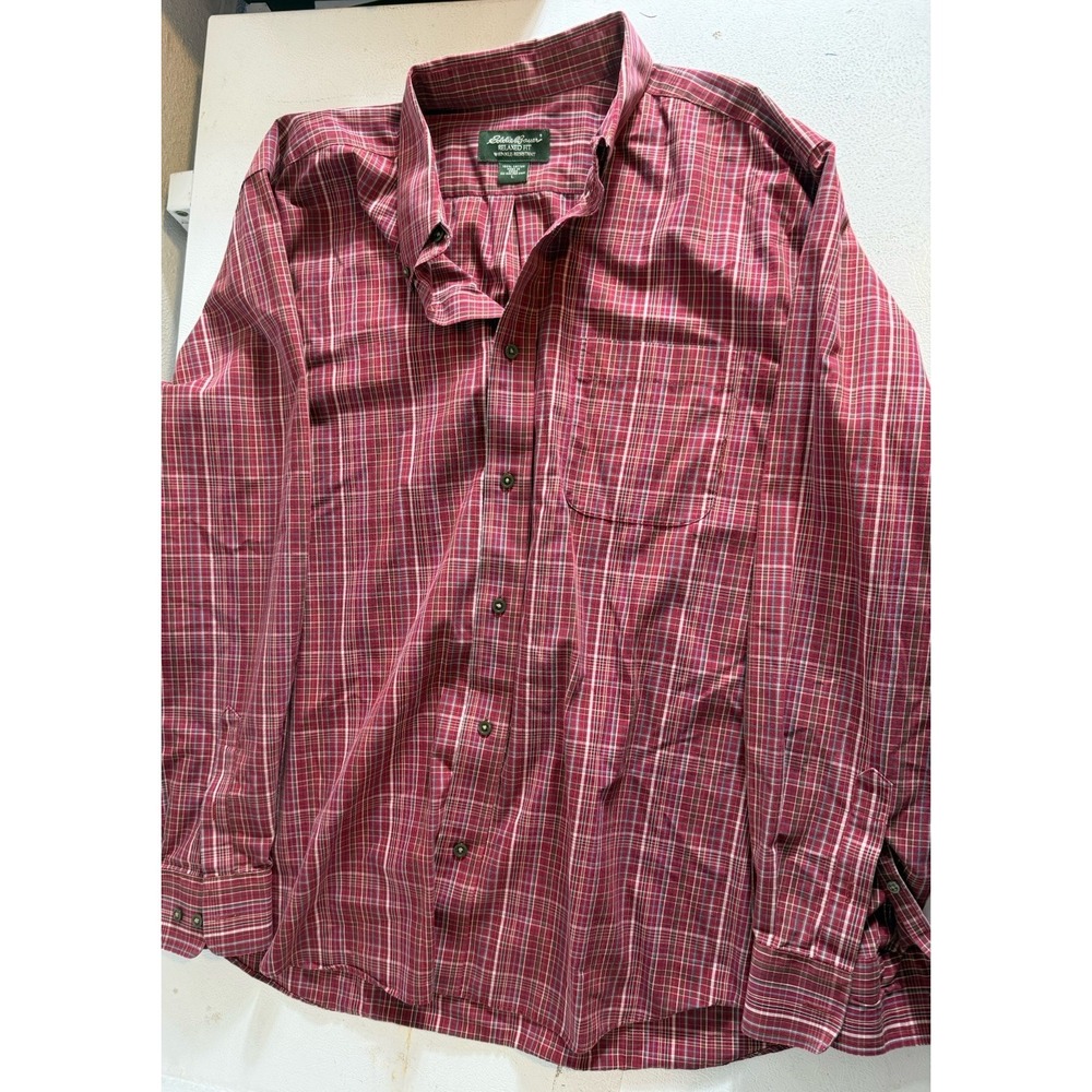 Eddie Bauer Dress Shirt Men's Large Red Relaxed Fit‎ Wrinkle Free Resistant